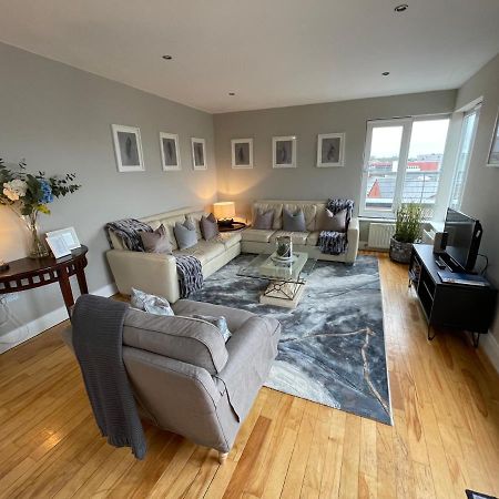 Penthouse Apartment Килкени Екстериор снимка