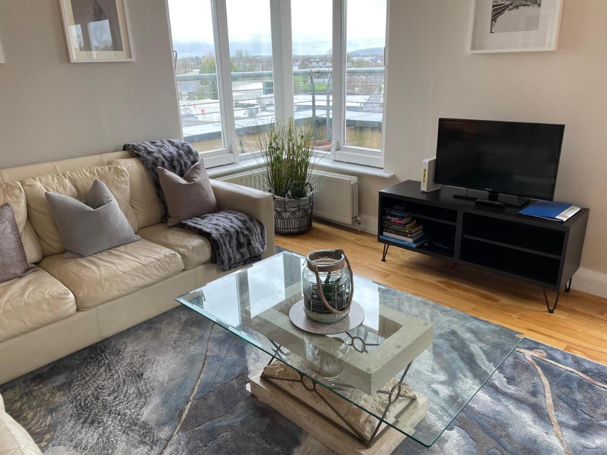 Penthouse Apartment Килкени Екстериор снимка