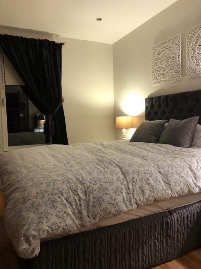 Penthouse Apartment Килкени Екстериор снимка