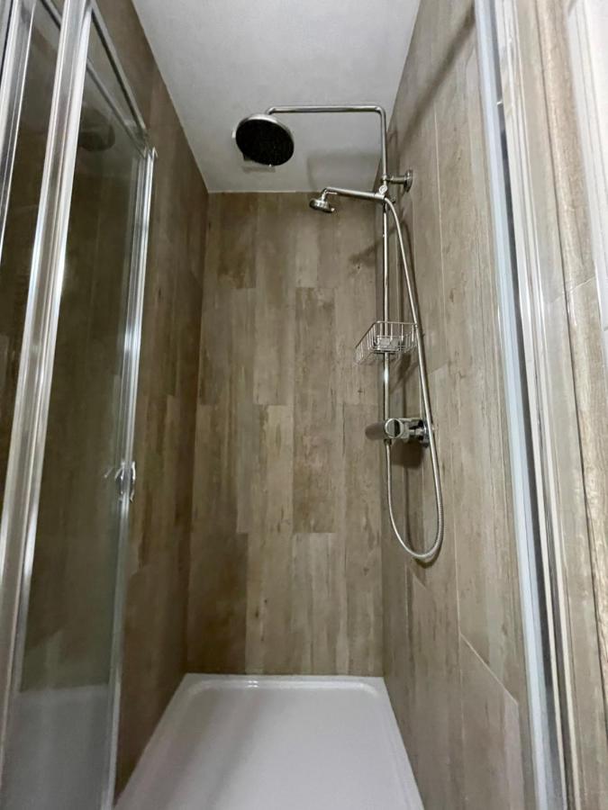 Penthouse Apartment Килкени Екстериор снимка